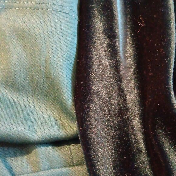 Vince Camuto Velvet Off Shoulder Dress - Picture 11 of 11